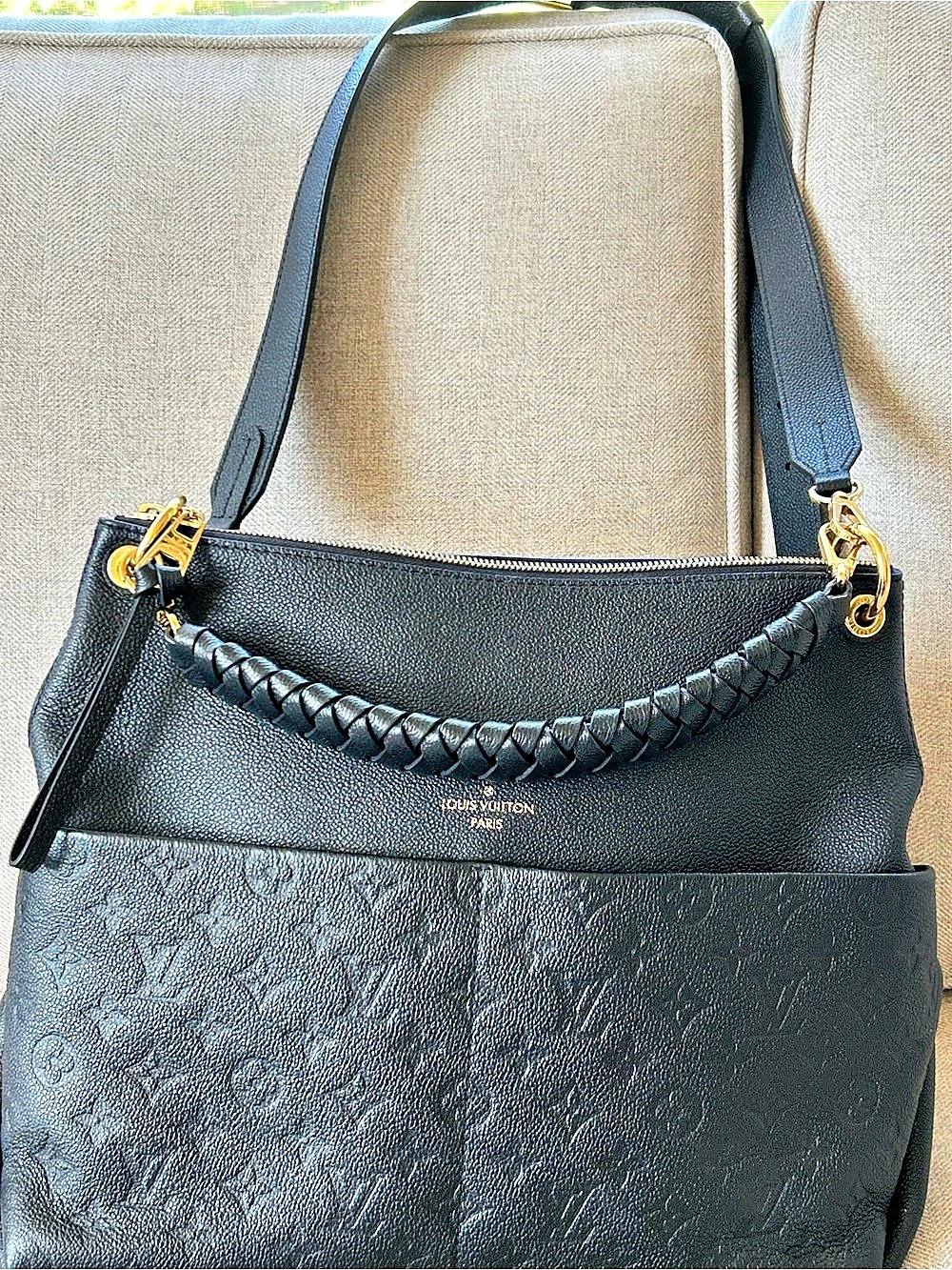 Louis Vuitton Maida Hobo Black Shoulder Bag - Picture 3 of 10